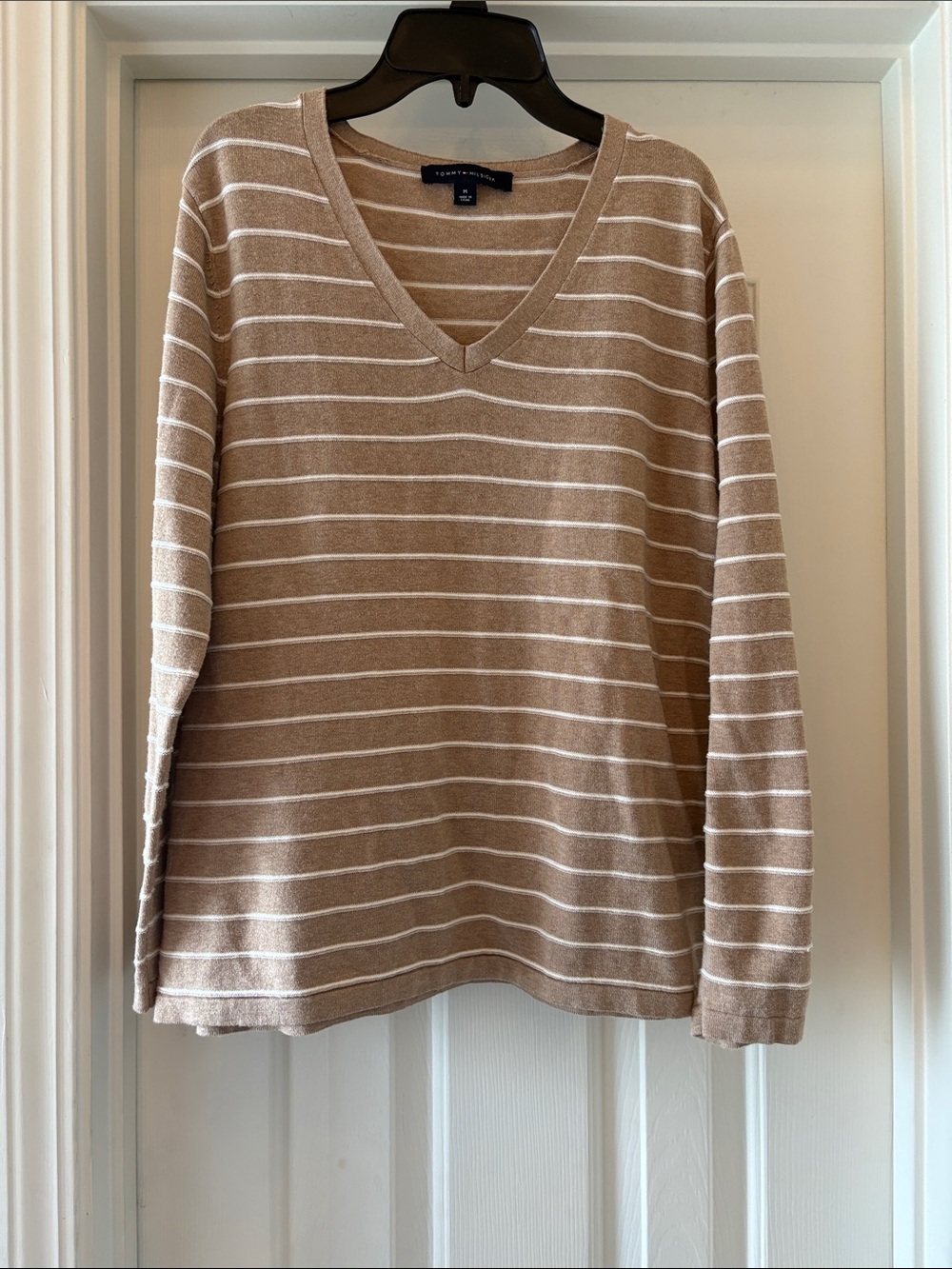Tommy Hilfiger Beige and White Striped V-Neck Sweater Size Medium
